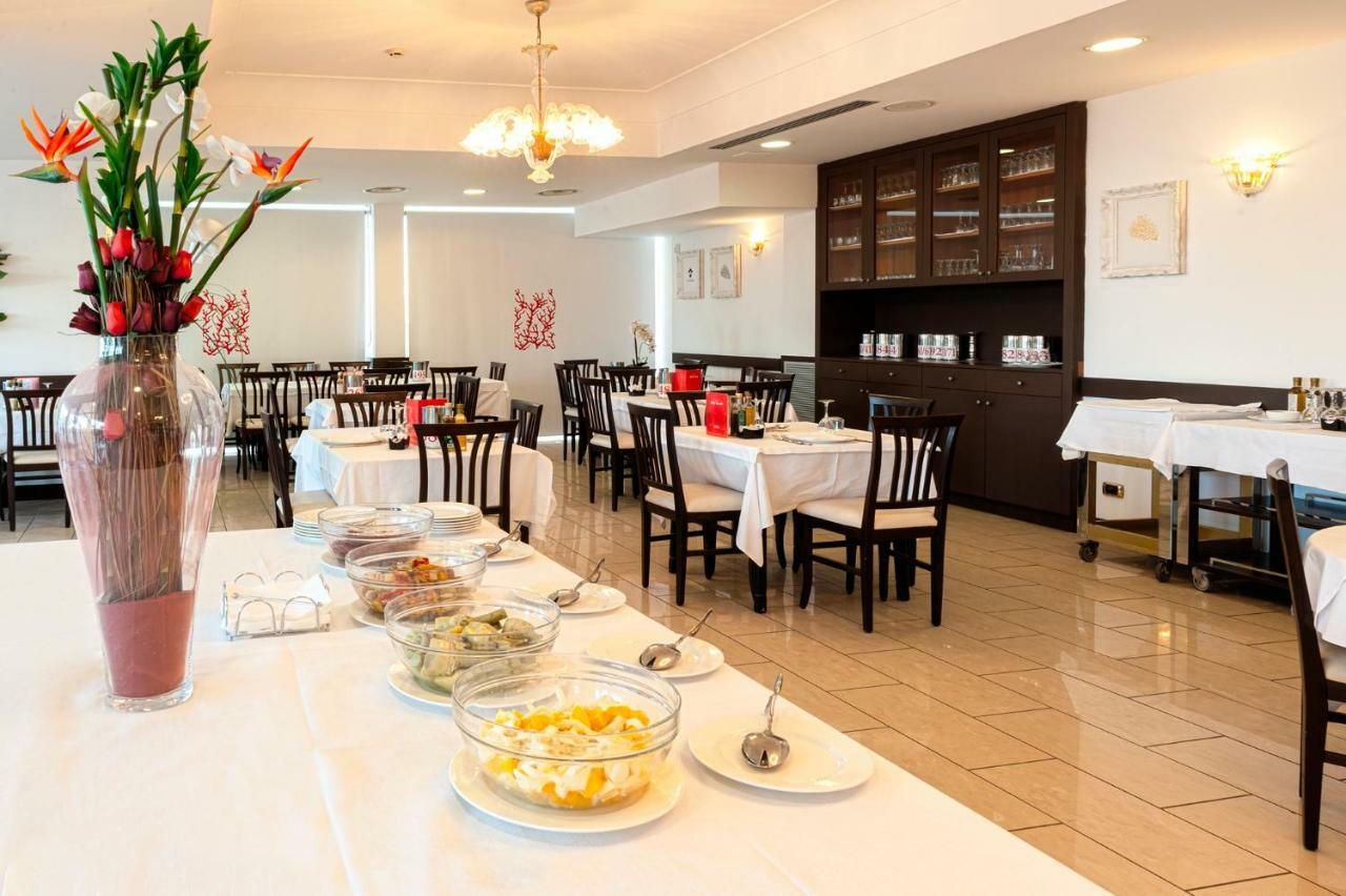 Hotel Villa Corallo San Benedetto del Tronto Esterno foto